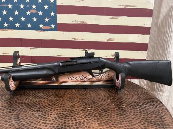 Benelli Super Black Eagle II with Venom 3MOA sight